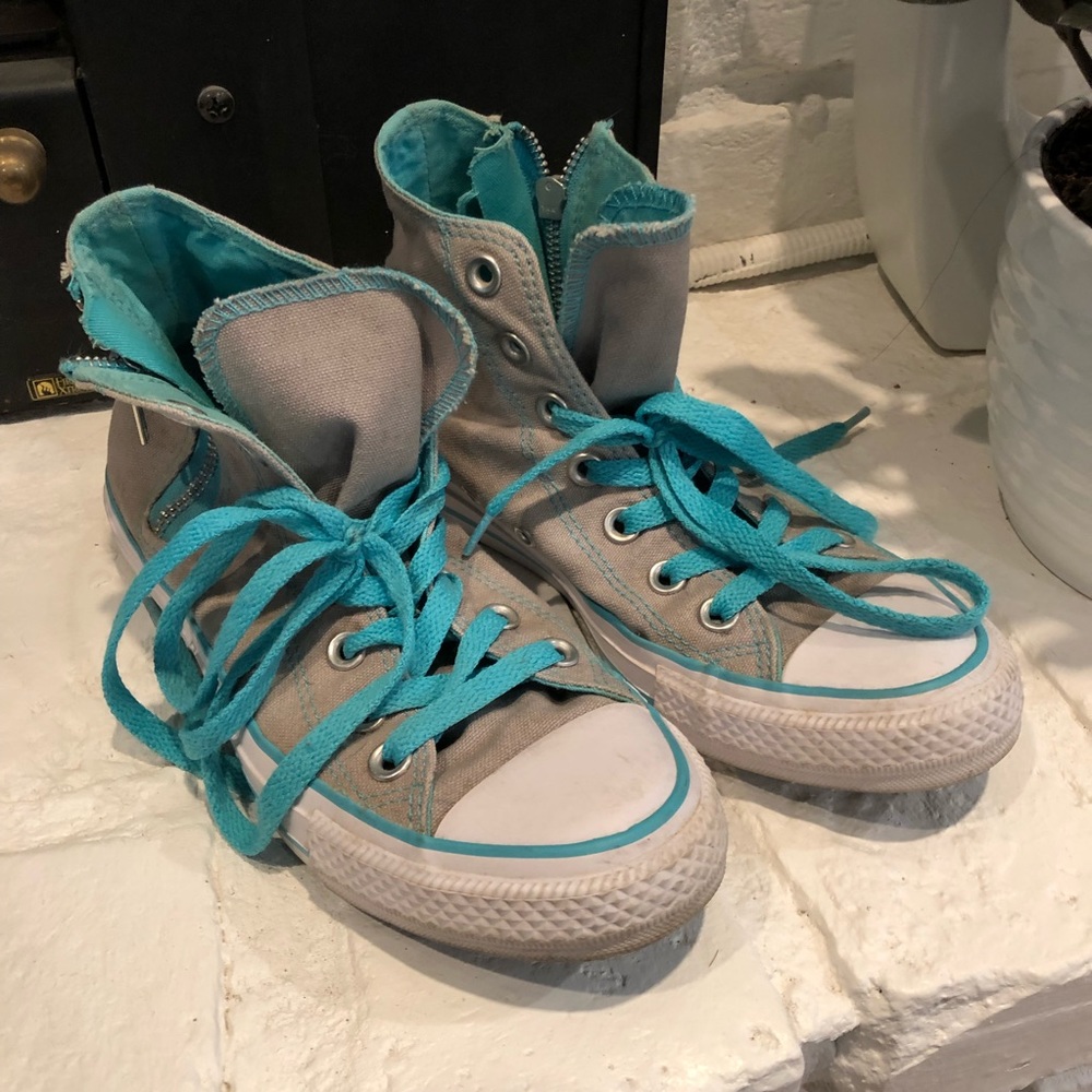 Converse Size 7 Teal and Grey Sneakers